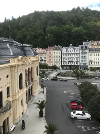 Prodej bytu 5+1, Karlovy Vary, Divadelní náměstí, 185 m2