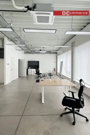 Pronájem skladu, Lelekovice, 440 m2