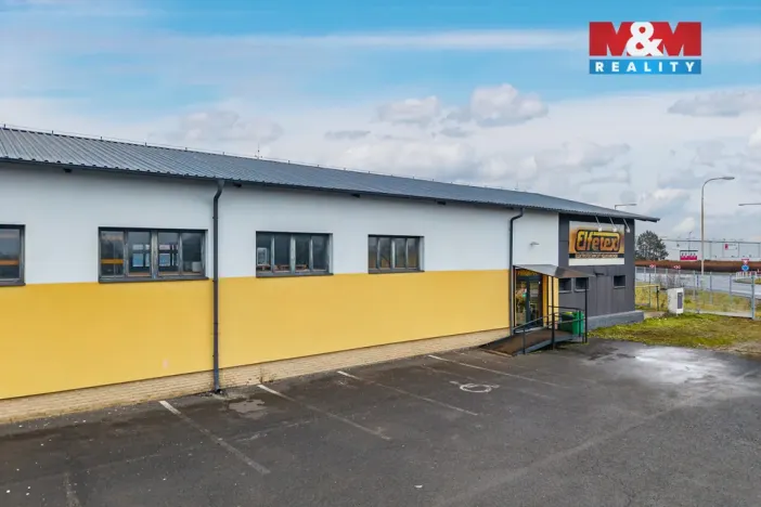 Prodej obchodního prostoru, Chomutov, Pražská, 635 m2