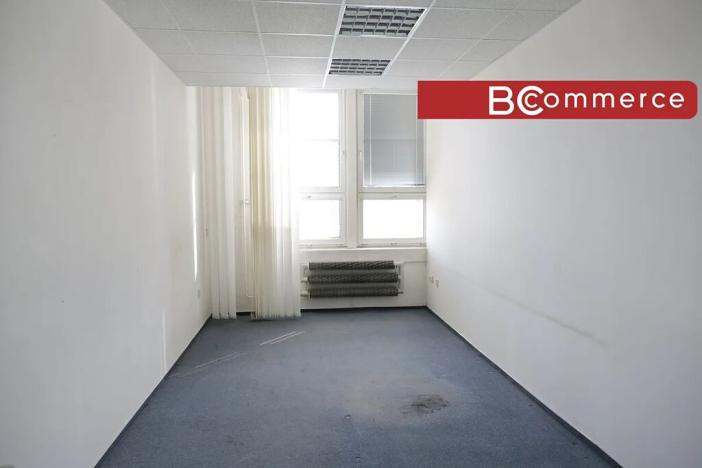 Pronájem kanceláře, Brno, 350 m2