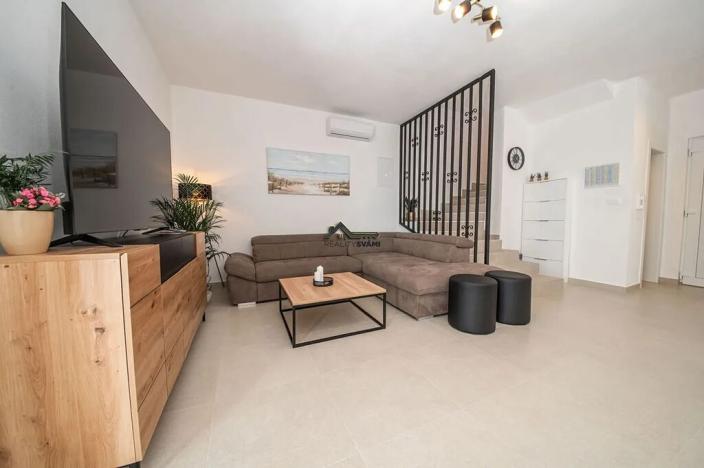 Prodej ubytování, Jakišnica, Chorvatsko, 160 m2