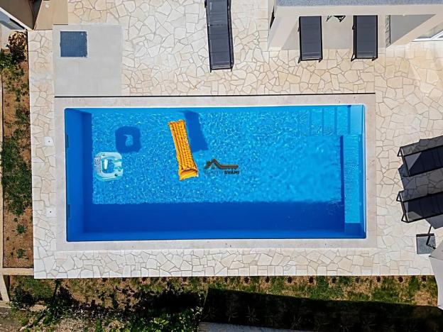 Prodej ubytování, Jakišnica, Chorvatsko, 160 m2