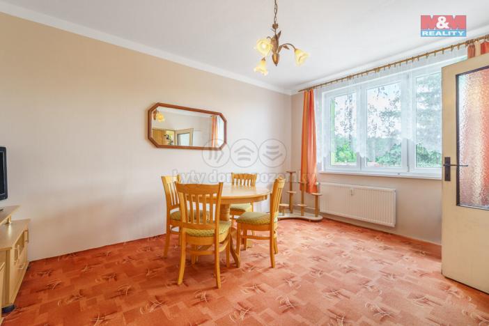 Prodej bytu 3+1, Mašťov, Sídliště, 60 m2