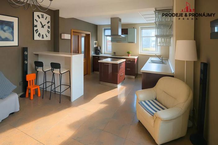 Pronájem bytu 4+kk, Praha - Vysočany, Pod Harfou, 100 m2