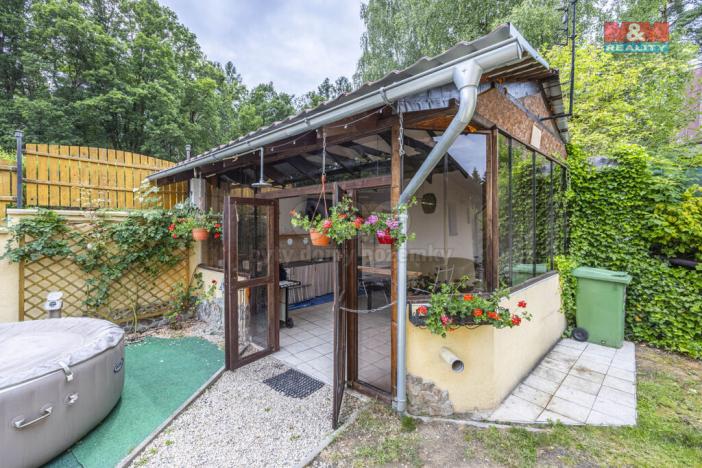 Prodej chalupy, Kamenice - Ládví, 57 m2