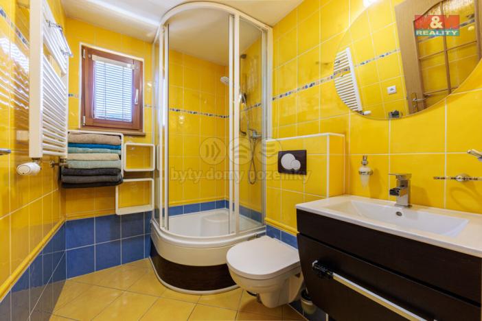 Prodej rodinného domu, Karlovy Vary - Stará Role, Nové domky, 152 m2