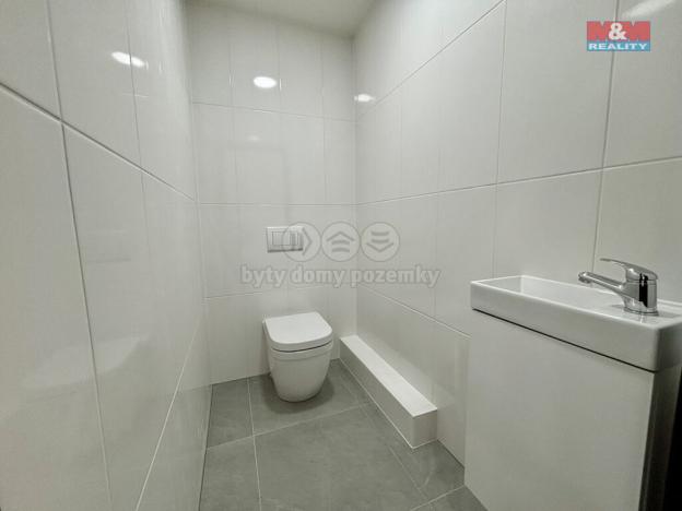 Pronájem obchodního prostoru, Ostrava - Moravská Ostrava, Poděbradova, 35 m2