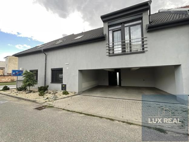 Prodej bytu 2+kk, Střelice, Brněnská, 54 m2