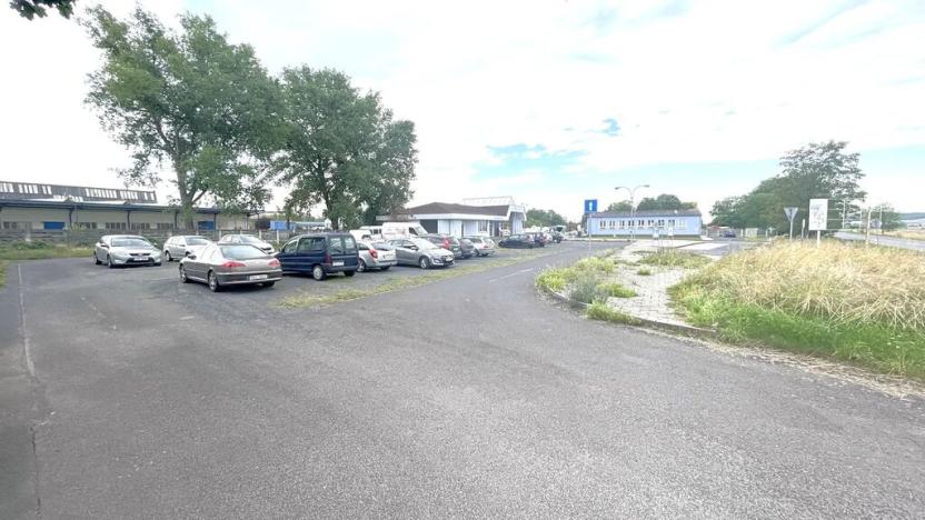 Pronájem komerčního pozemku, Louny, Postoloprtská, 2250 m2