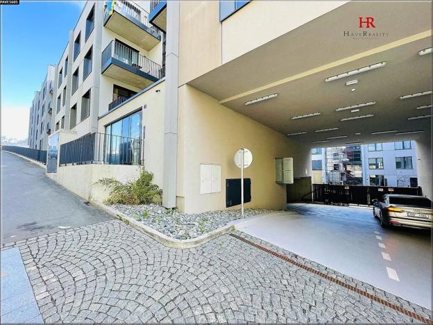 Pronájem kanceláře, Praha - Smíchov, Grafická, 57 m2