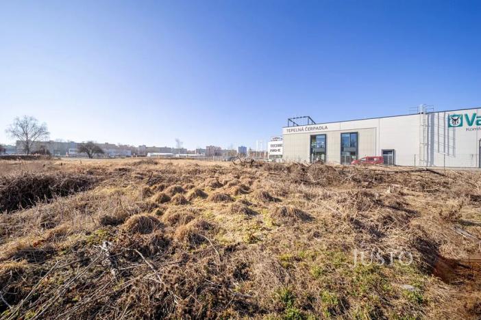 Prodej komerčního pozemku, České Budějovice, U Voříškova dvora, 2608 m2