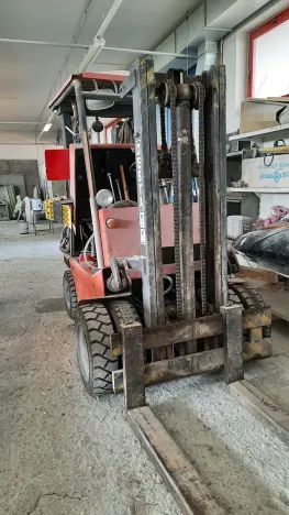 Pronájem výrobních prostor, Újezd u Brna, 800 m2