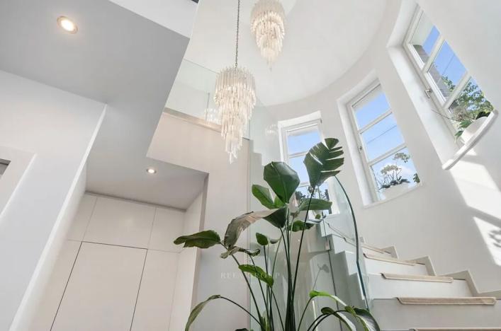 Prodej vily, Praha - Horní Počernice, Jívanská, 220 m2