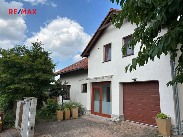Pronájem rodinného domu, Ohrobec, V sedlištích, 220 m2