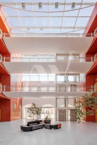 Pronájem kanceláře, Praha - Karlín, Křižíkova, 388 m2