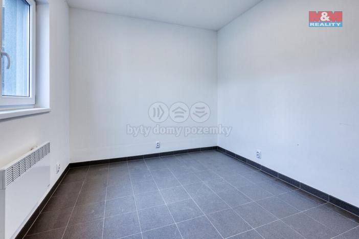 Pronájem kanceláře, Dobřany, Jiráskova, 13 m2