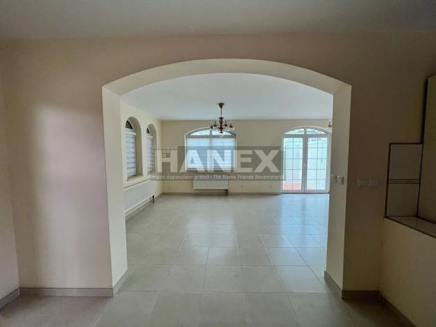 Prodej rodinného domu, Praha - Nebušice, Na Malé Šárce, 194 m2