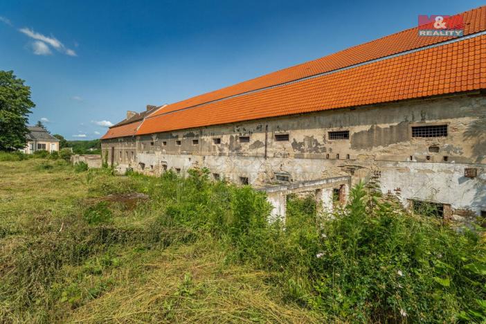Prodej historického objektu, Zvoleněves, 5000 m2