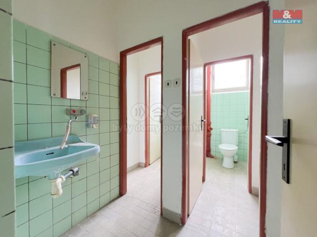 Prodej výrobních prostor, Velké Hydčice, 1100 m2