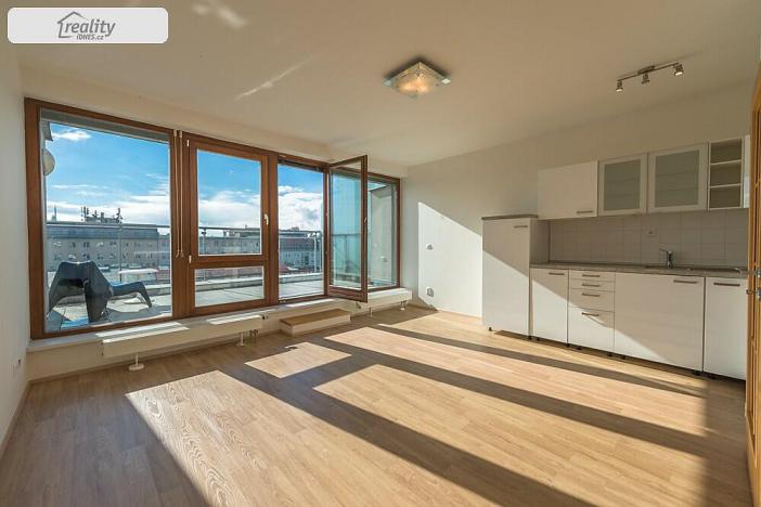 Pronájem bytu 1+kk, Praha - Holešovice, U měšťanského pivovaru, 36 m2
