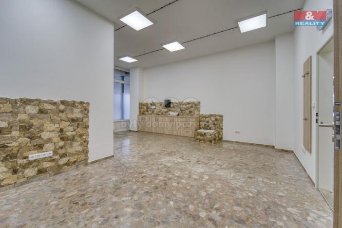 Pronájem obchodního prostoru, Plzeň - Bolevec, Sokolovská, 310 m2