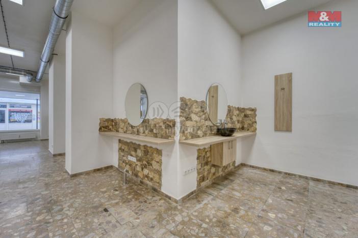 Pronájem obchodního prostoru, Plzeň - Bolevec, Sokolovská, 310 m2