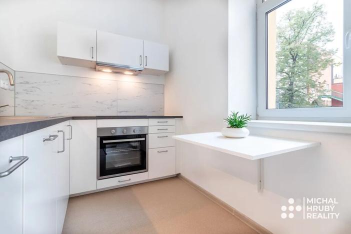Pronájem bytu 2+1, Ostrava, Nádražní, 57 m2