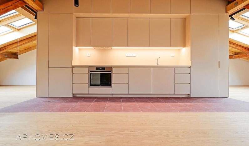 Pronájem bytu 1+kk, Praha - Nové Město, Podskalská, 97 m2