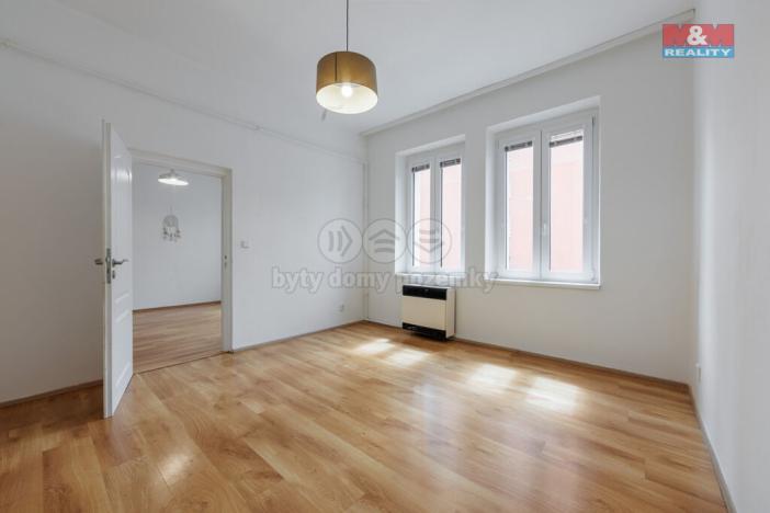 Pronájem bytu 2+1, Karlovy Vary - Stará Role, Závodu míru, 48 m2