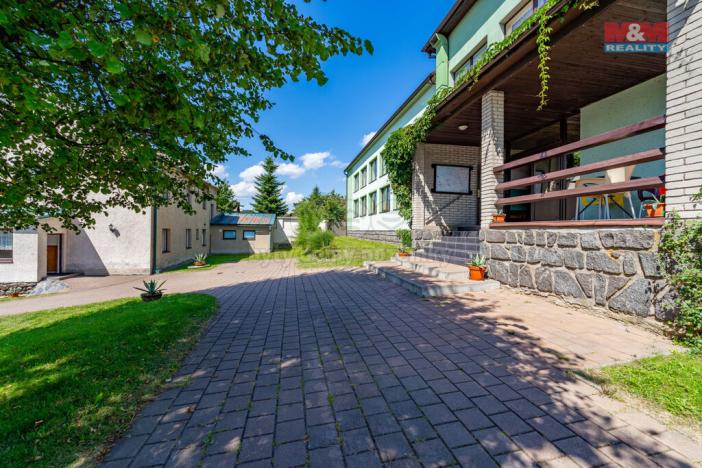 Prodej ubytování, Nové Město na Moravě - Rokytno, 930 m2