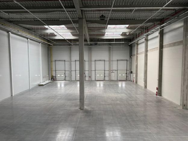 Pronájem skladu, Nový Jičín, Hřbitovní, 2000 m2