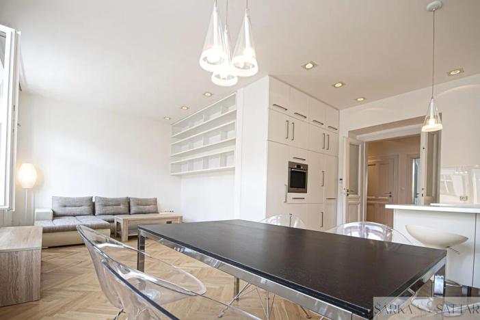 Pronájem bytu 2+kk, Praha - Bubeneč, Jaselská, 67 m2