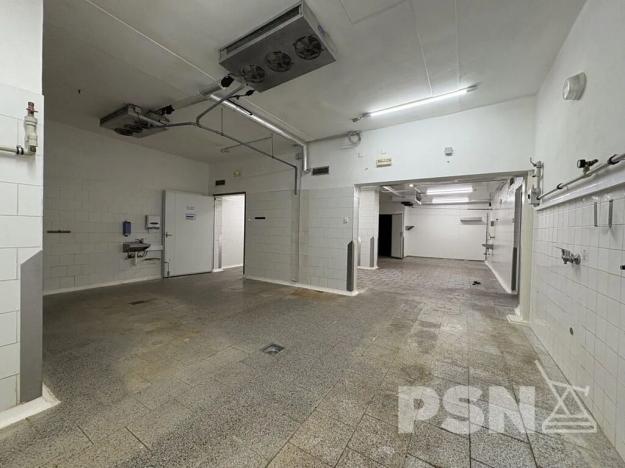 Pronájem výrobních prostor, Brno, U vlečky, 949 m2