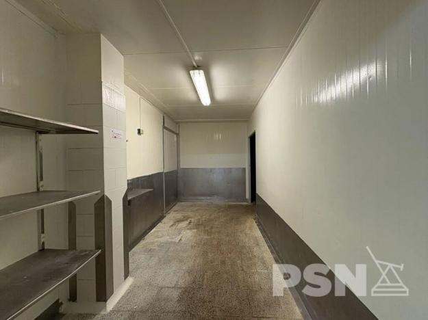 Pronájem výrobních prostor, Brno, U vlečky, 949 m2