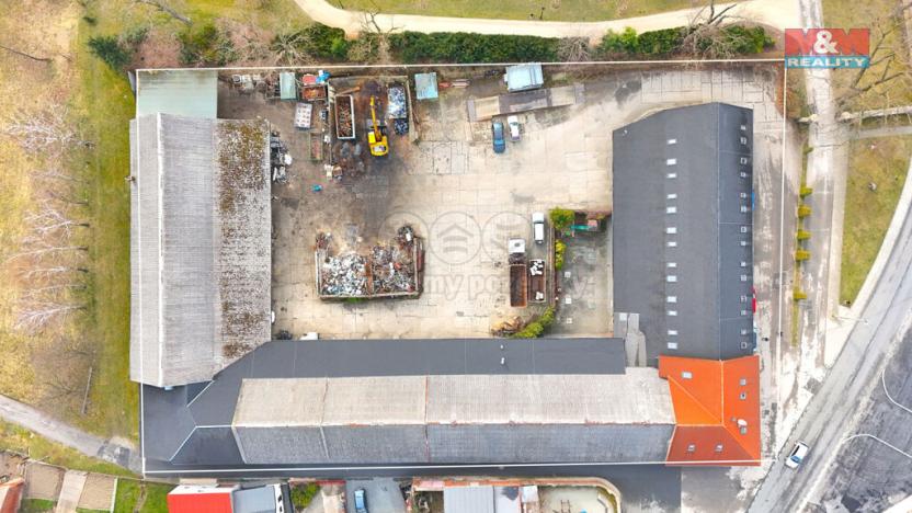 Prodej obchodního prostoru, Dolní Benešov, Hájecká, 2000 m2