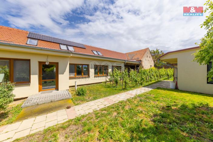 Prodej rodinného domu, Šumice, 263 m2