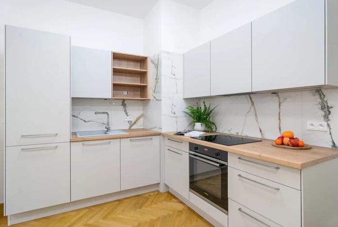 Pronájem bytu 2+kk, Praha - Vinohrady, Lucemburská, 57 m2