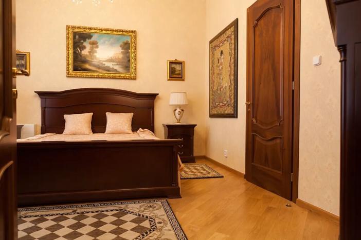 Prodej bytu 4+1, Karlovy Vary, Lázeňská, 160 m2