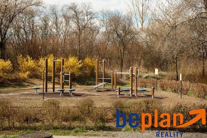 Prodej garáže, Praha - Čakovice, Řepová, 16 m2