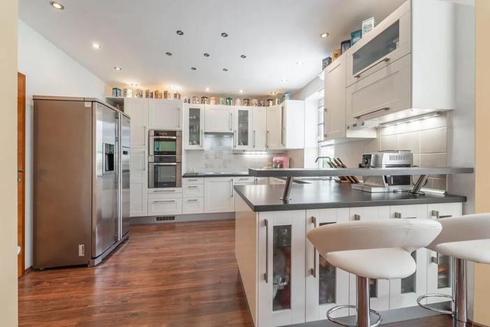 Prodej rodinného domu, Babice, Honzíkova, 389 m2