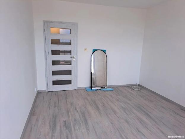 Pronájem bytu 2+1, Hradec Králové, třída Edvarda Beneše, 60 m2