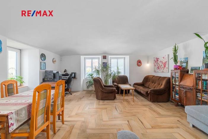 Prodej rodinného domu, Kozárovice, 174 m2