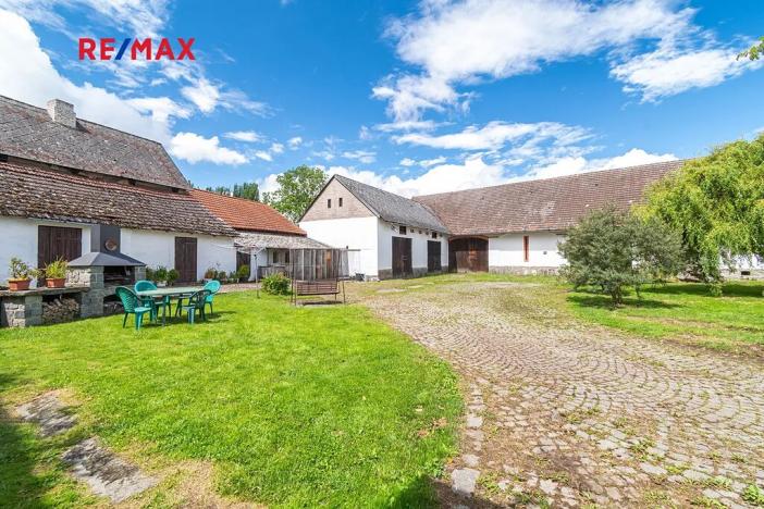 Prodej rodinného domu, Kozárovice, 174 m2