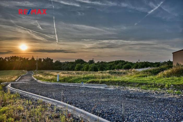 Prodej pozemku pro bydlení, Týnec nad Labem, 887 m2