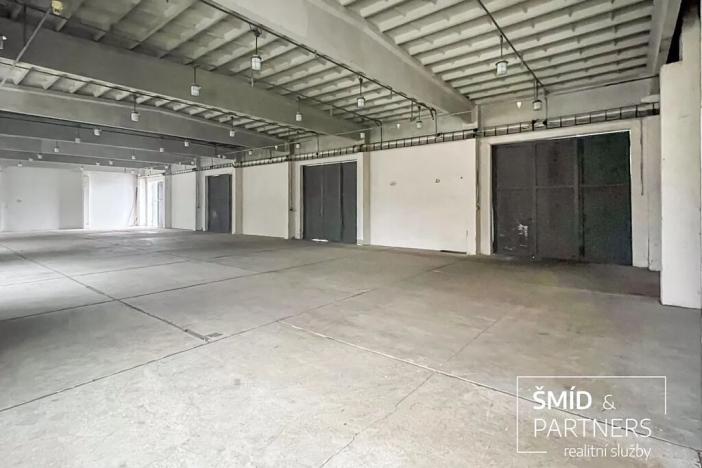 Pronájem skladu, Vrátkov, 1170 m2