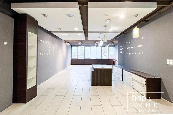 Pronájem obchodního prostoru, Kolín, Karlovo náměstí, 114 m2