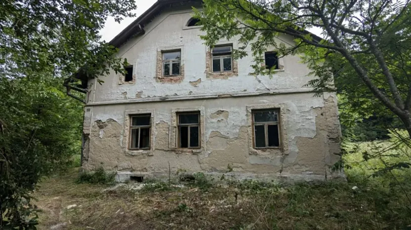 Dražba rodinného domu, Janov, 512 m2