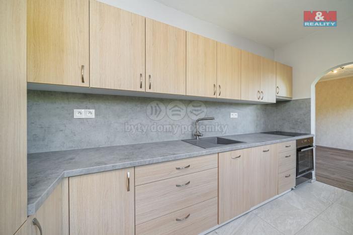 Prodej bytu 3+1, Maletín - Starý Maletín, 68 m2