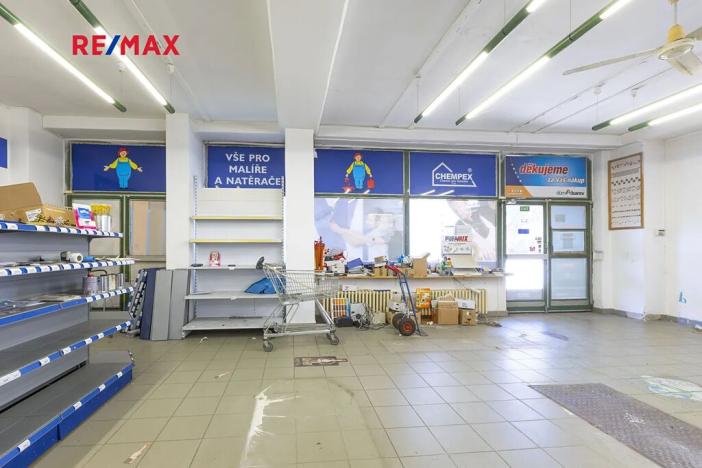 Pronájem obchodního prostoru, Pardubice, Erno Košťála, 90 m2