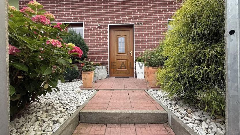 Prodej rodinného domu, Strážkovice, 200 m2